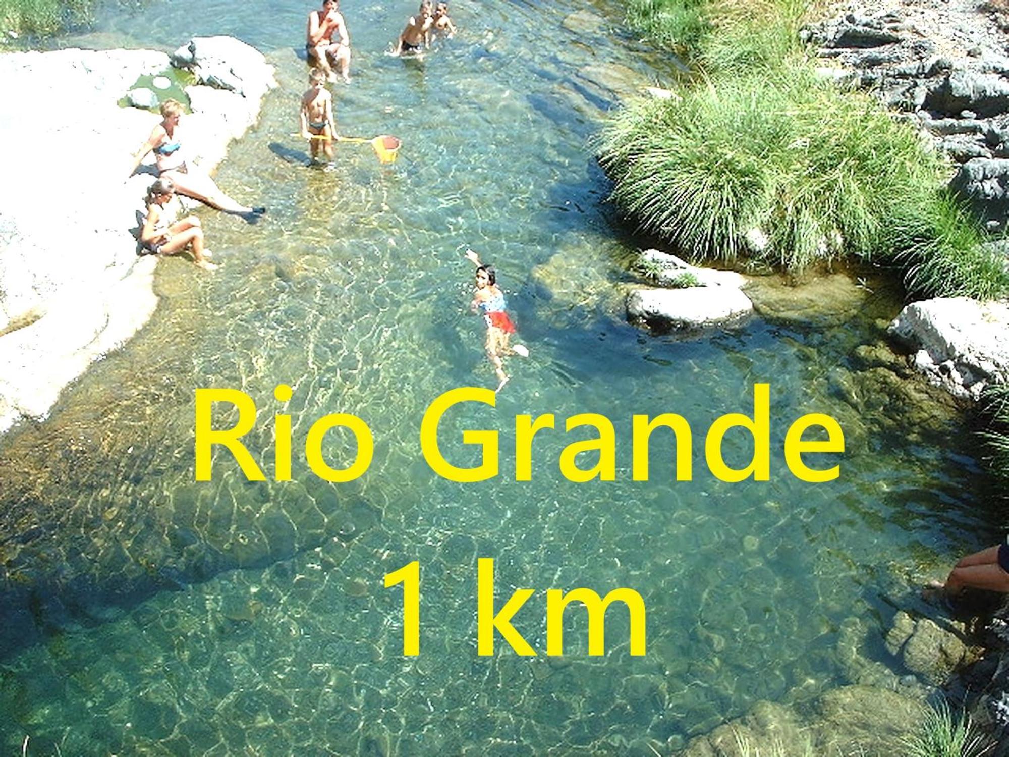 טולוקס Castle Tower Ground Floor Apartment In Rural Holiday Park 'Cezanne' מראה חיצוני תמונה