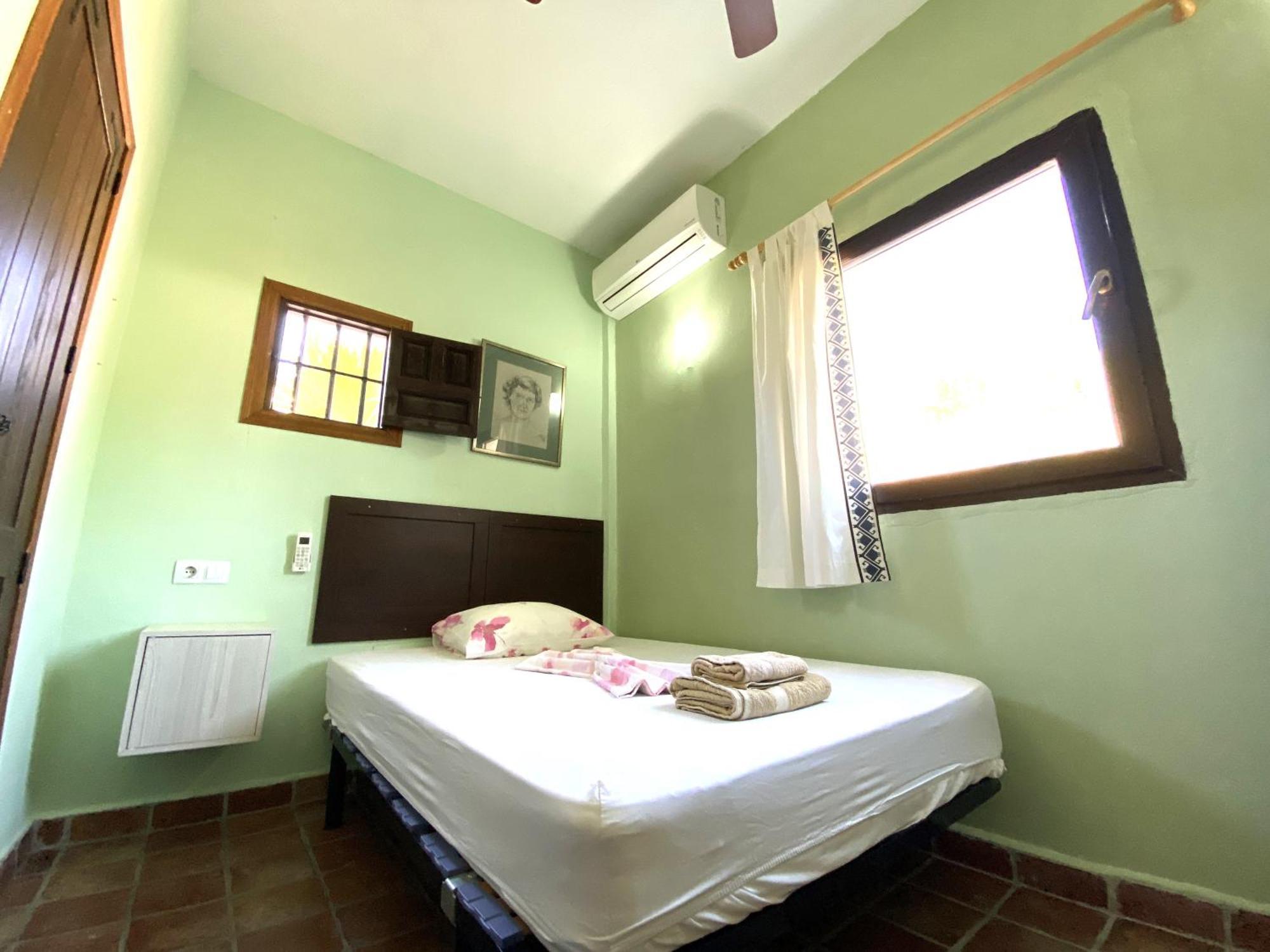 טולוקס Castle Tower Ground Floor Apartment In Rural Holiday Park 'Cezanne' מראה חיצוני תמונה